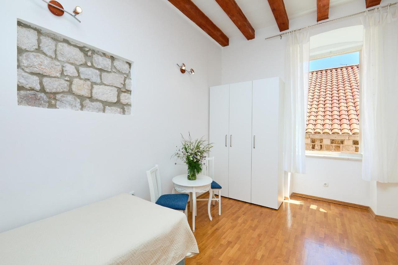 Hedera Estate, Hedera A34 Ragusa